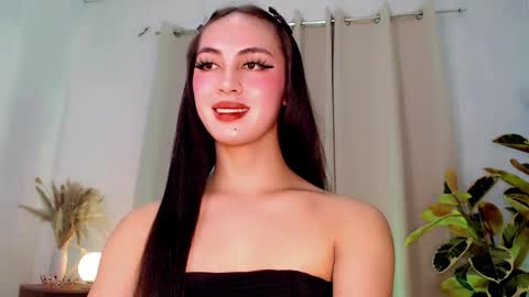 queen_danaya online show from April 3, 1:34 am