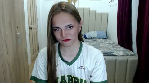 shawny online show from March 21, 2:39 am