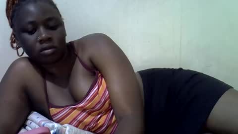 queen_leilla online show from June 17, 2:27 am
