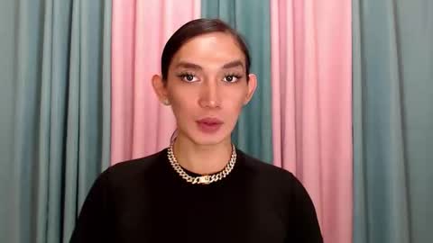 Queen Lucifer online show from November 25, 3:22 pm