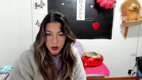 Snapshot of queen_natttyy chatting on February 24, 2:15 pm queen_natttyy online show from February 24, 2:15 pm
