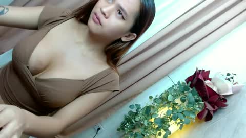 CALL ME YOUR QUEEN AIVY1 online show from July 8, 11:52 pm