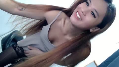 CALL ME YOUR QUEEN AIVY1 online show from July 20, 10:00 pm