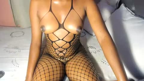 queenchloe1 online show from July 24, 5:26 am