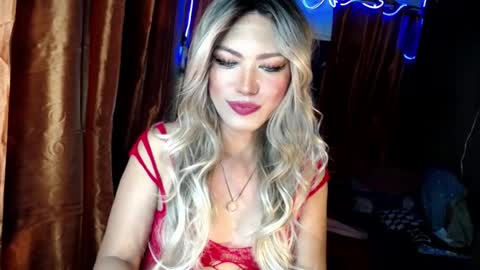 Be my property Sabrina online show from July 10, 12:10 pm