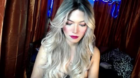 Be my property Sabrina online show from July 25, 7:28 am