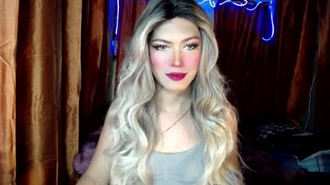 Be my property Sabrina online show from August 1, 9:44 am