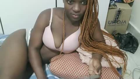 Latasha online show from November 5, 9:28 pm