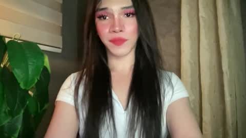 QUEEN online show from April 9, 3:10 am