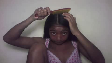 queennaya online show from July 17, 8:44 pm