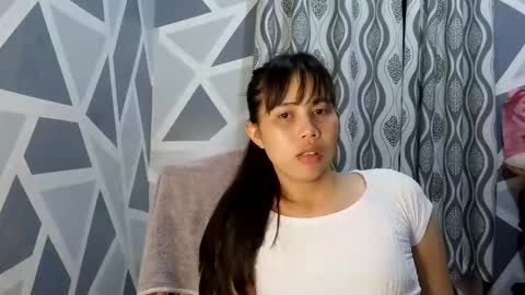 queennbbee online show from June 10, 1:54 pm