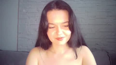 QueenOfModels online show from January 17, 12:36 pm