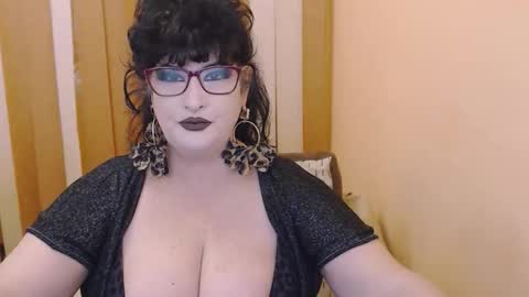queenofsin online show from November 2, 2:44 am