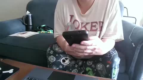 Snapshot of queenskull870 chatting on October 9, 3:50 pm queenskull870 online show from October 9, 3:50 pm