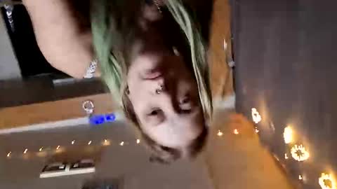 queenstonermami online show from January 15, 12:08 am