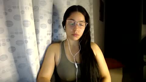 Paola online show from June 28, 3:46 am