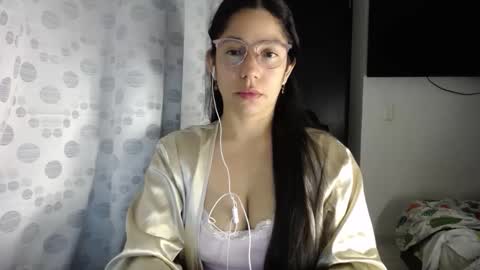 Paola online show from March 28, 3:52 am