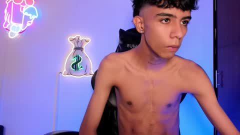 quetzal_coatl_ online show from November 6, 9:40 pm