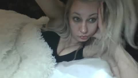 qwertyui online show from January 16, 8:51 pm