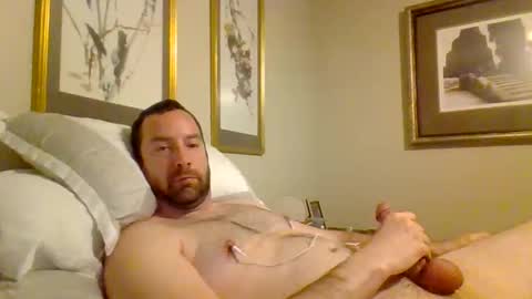 qwertyuiop1357900 online show from November 23, 5:44 pm