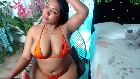 Snapshot of rachel__moon chatting on September 26, 1:13 am Valentina  online show from September 26, 1:13 am