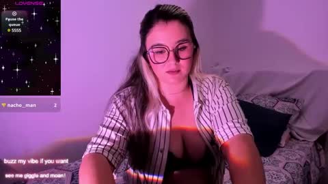 Rachel Foss online show from February 6, 10:32 pm