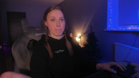 Snapshot of rachel_passion chatting on December 17, 12:23 am Diana online show from December 17, 12:23 am