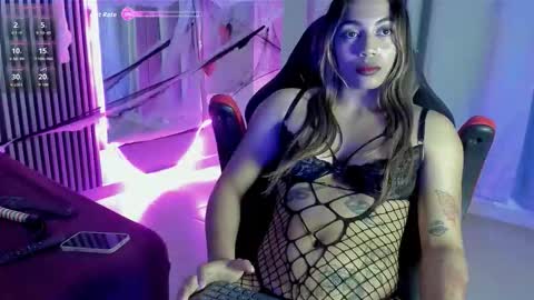rachell_owen online show from October 28, 4:57 am