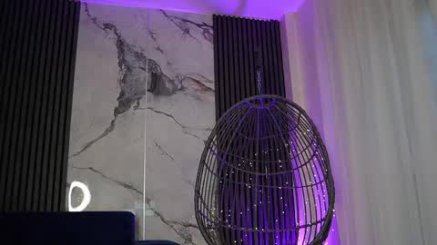 Ann online show from November 20, 5:17 am