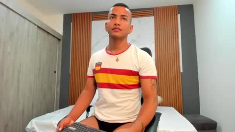 rafa_cruz online show from February 19, 11:38 am