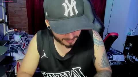 ragnar_lothbrok77 online show from February 18, 4:58 am