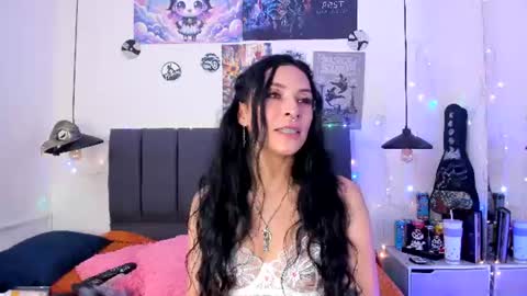 Raia online show from June 10, 3:17 am