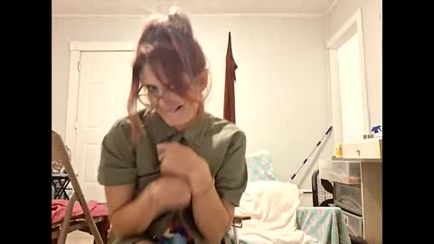 rainbowbrooke79 online show from November 12, 8:05 am