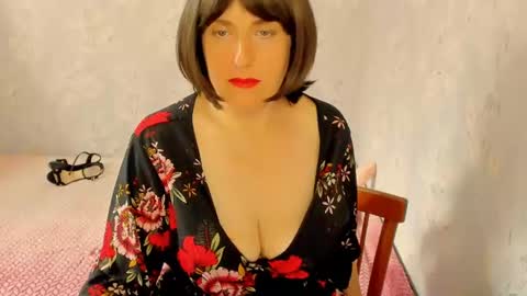 rainbowladyy online show from July 19, 7:00 am