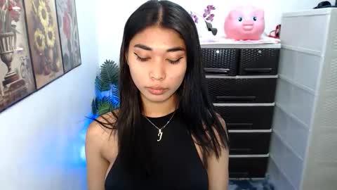 raindrizzle1706 online show from March 26, 3:28 pm