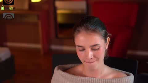 Raisa online show from November 12, 6:54 pm