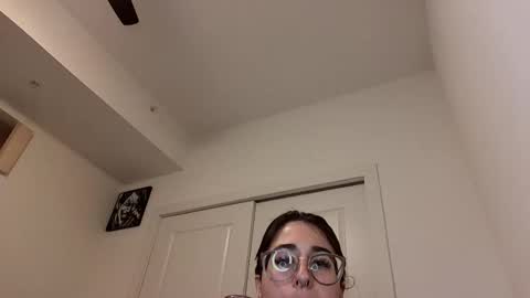 Ray Ray online show from October 15, 3:21 am