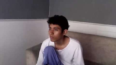 Snapshot of rami_hot0 chatting on October 20, 1:05 pm rami_hot0 online show from October 20, 1:05 pm