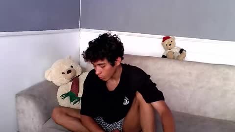 Snapshot of rami_hot0 chatting on October 6, 9:21 pm rami_hot0 online show from October 6, 9:21 pm