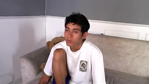 Snapshot of rami_hot0 chatting on October 15, 5:14 pm rami_hot0 online show from October 15, 5:14 pm
