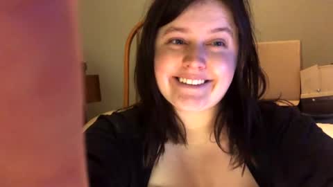 Snapshot of randicandi96 chatting on February 26, 5:46 am randicandi96 online show from February 26, 5:46 am