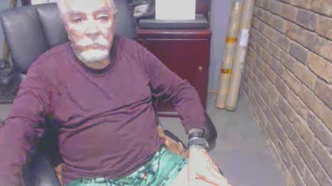 randyrodluvs69 online show from September 29, 2:32 am