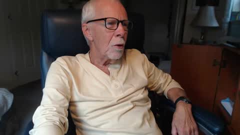 ranger1001 online show from October 15, 7:37 pm