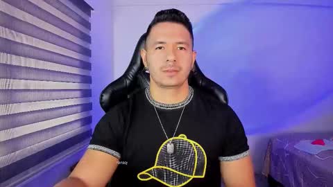 Jonas online show from November 13, 2:09 pm