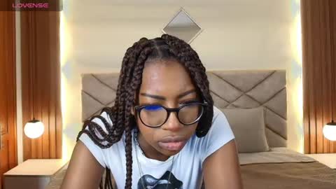 Raquel online show from June 15, 11:57 am
