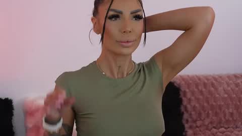 raquellexo online show from June 5, 4:30 am