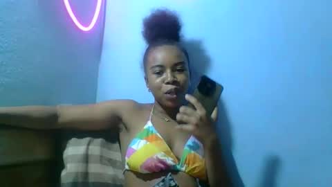 rasoelysca online show from February 1, 3:36 am