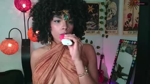 Snapshot of raven_luv chatting on September 15, 10:22 pm raven online show from September 15, 10:22 pm