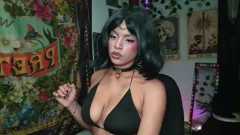 Snapshot of raven_luv chatting on September 24, 9:32 pm raven online show from September 24, 9:32 pm