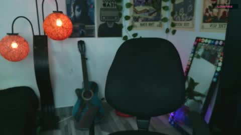 Snapshot of raven_luv chatting on September 16, 10:24 pm raven online show from September 16, 10:24 pm